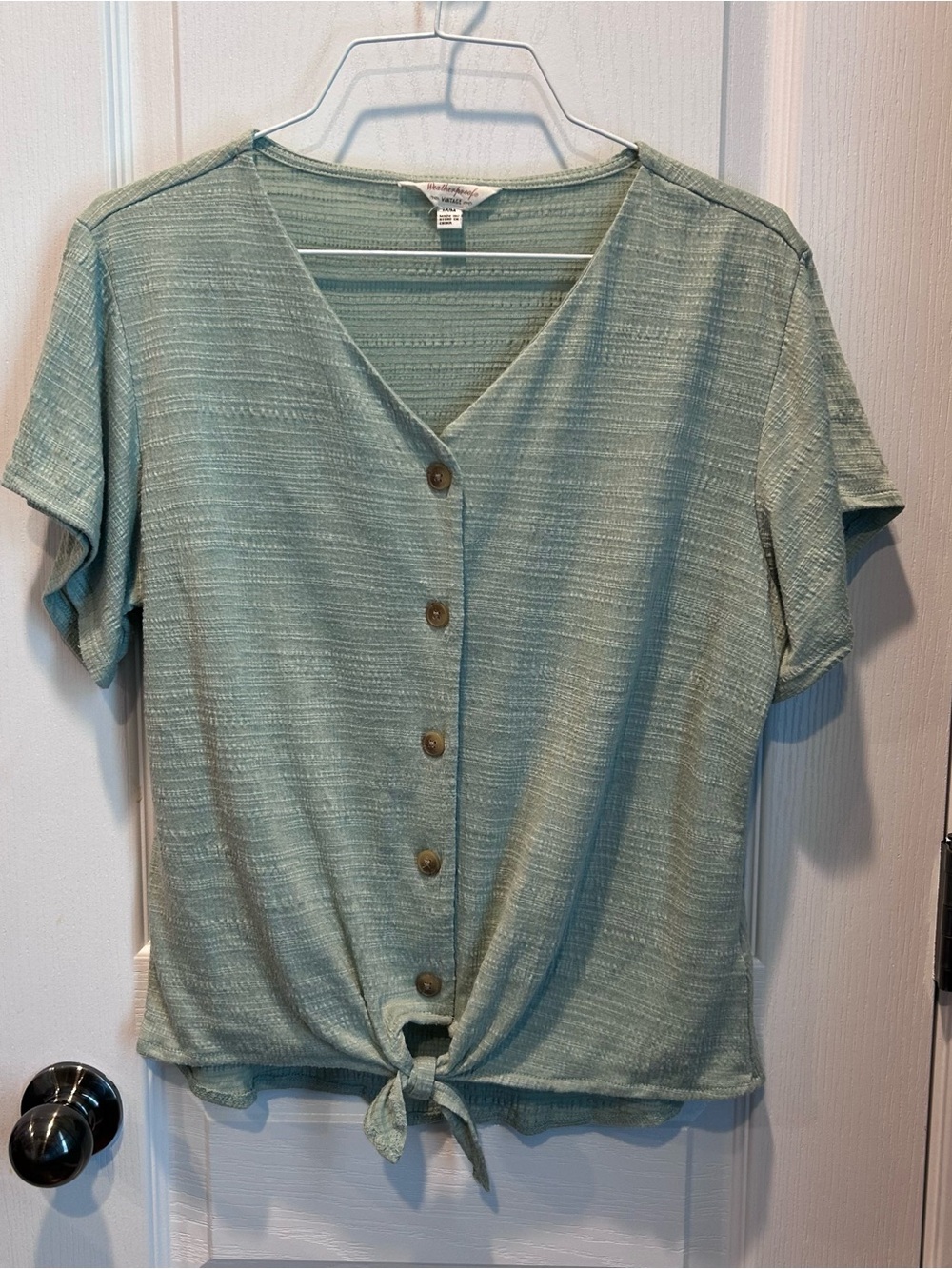 Weatherproof Vintage Sage Green Tie Front Knit Top Size M Button Front V-Neck